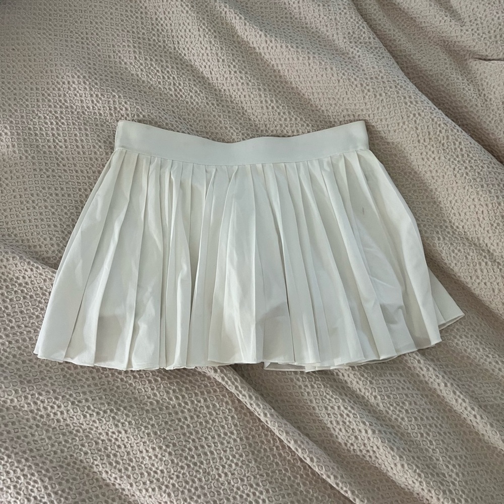 Aritzia TNA Tennis Skirt